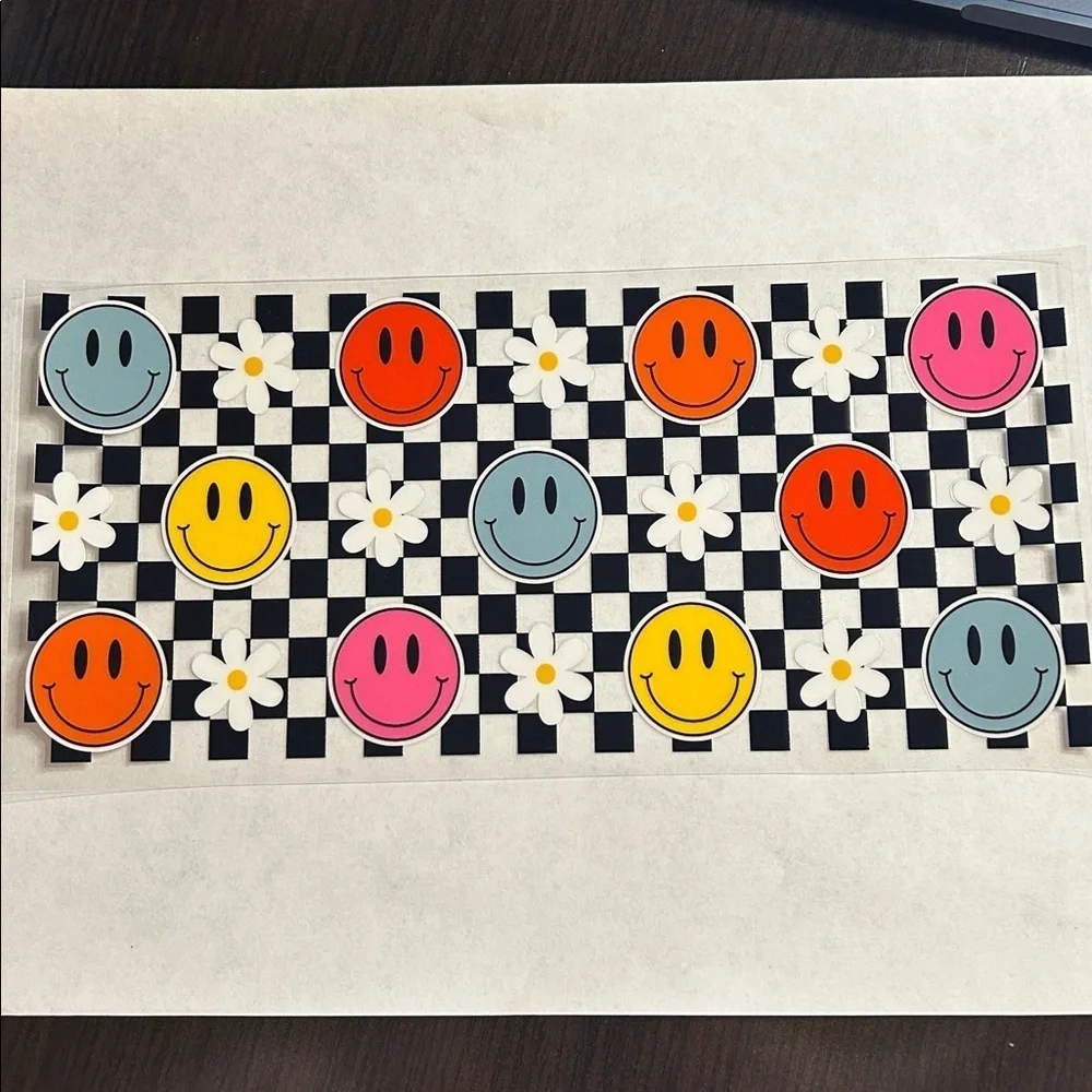 Checkered Smiley Cup Decal (114)